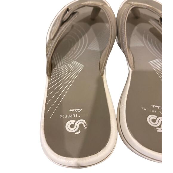 CLOUDSTEPPERS by Clarks Sport Thong Sandals Breeze Sea White  6.5 W - Picture 5 of 7